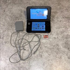 Nintendo 3DS XL.
